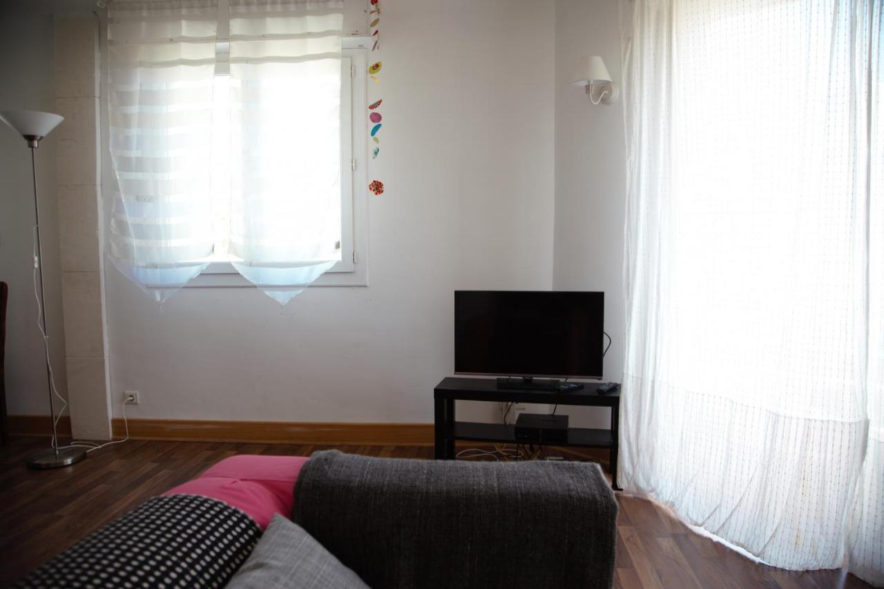 Laincel - Appartement lumineux le long du Rhône Arles Exterior foto